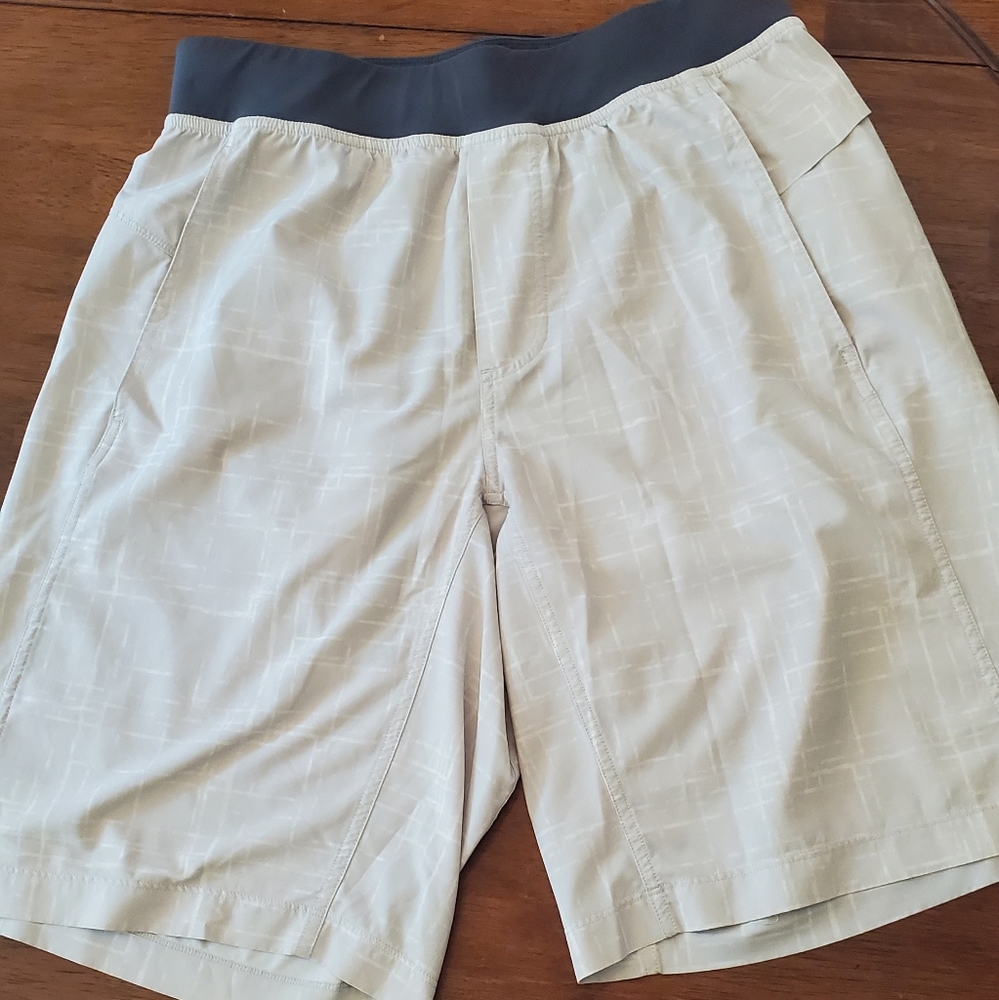 Lululemon T.H.E. Short 11"